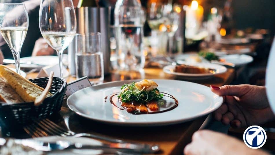 ¿Puedo Deducir los gastos de comida con clientes? Tribunal Supremo vs Hacienda