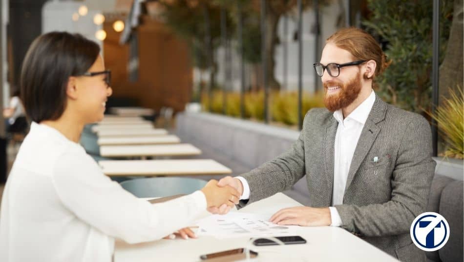 Qué es un pacto parasocial y cómo se ejecuta
