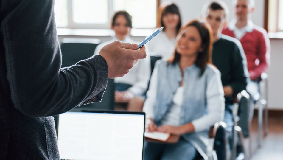 Cursos bonificados FUNDAE: formación y gestión para pymes con trabajadores