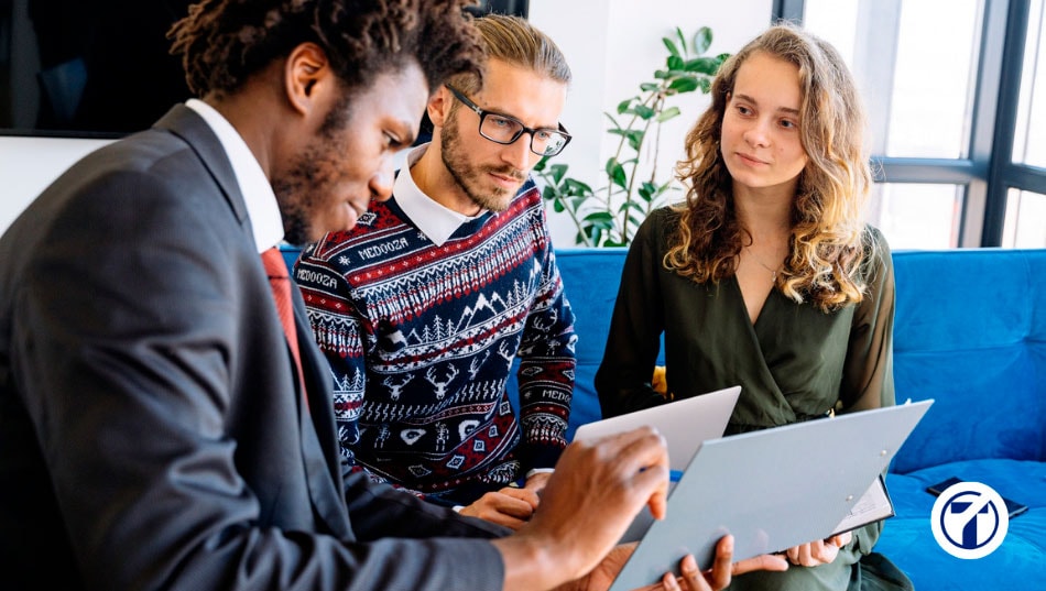 Cuáles son las funciones del asesor laboral