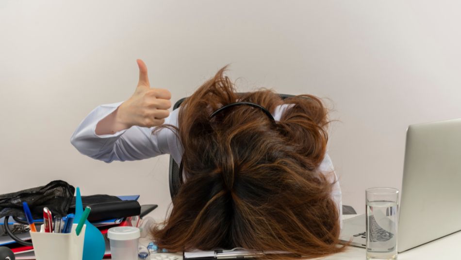 ¿La falta justificada en el trabajo se paga? | Empresas