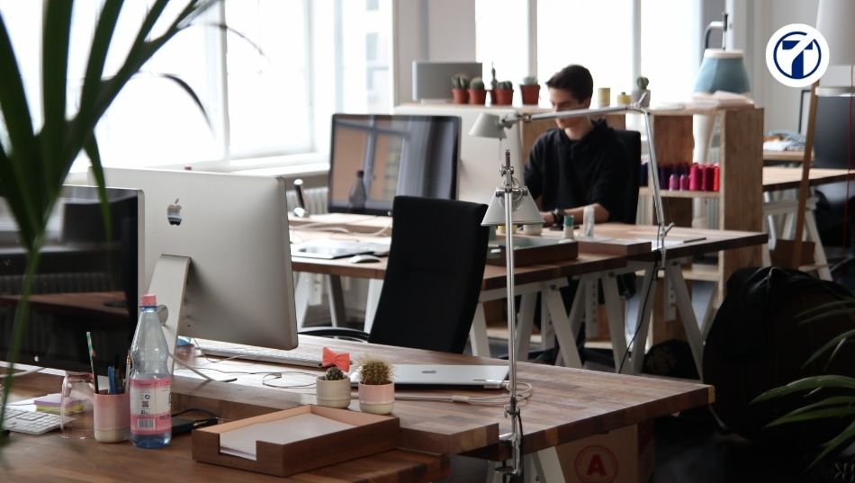 qué gastos tiene una empresa con un trabajador de baja